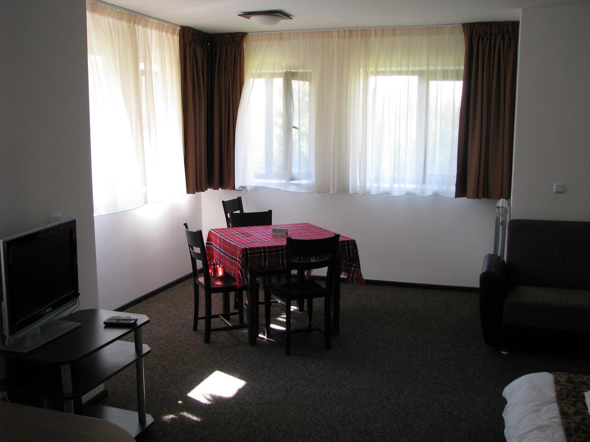 Park Hotel Eagle Stone Копривштица Экстерьер фото