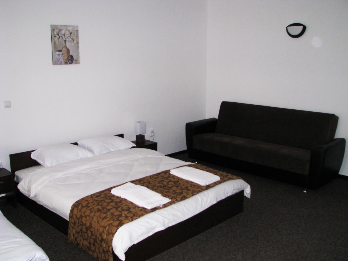 Park Hotel Eagle Stone Копривштица Экстерьер фото