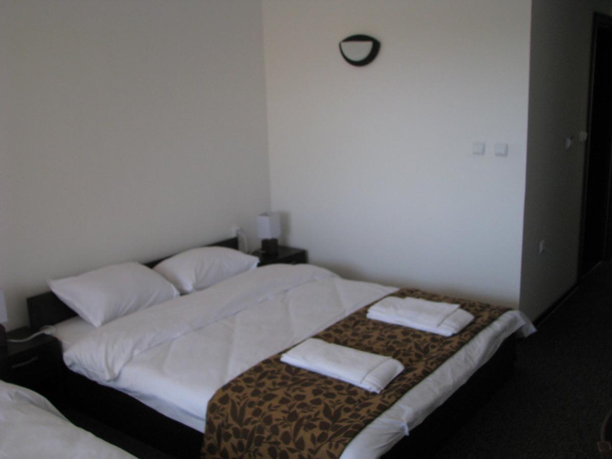 Park Hotel Eagle Stone Копривштица Экстерьер фото