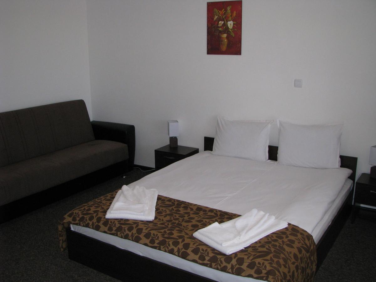 Park Hotel Eagle Stone Копривштица Экстерьер фото