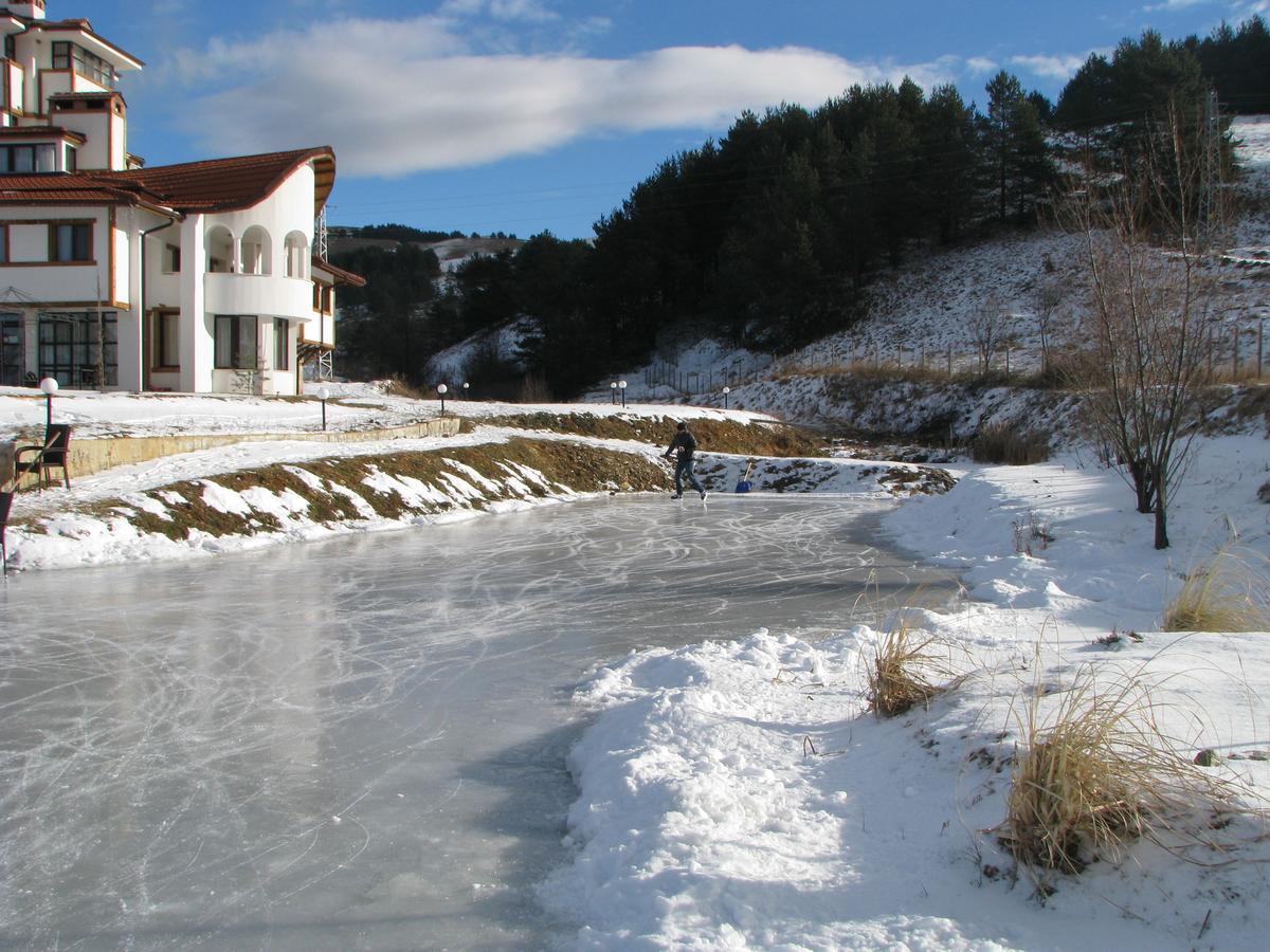 Park Hotel Eagle Stone Копривштица Экстерьер фото